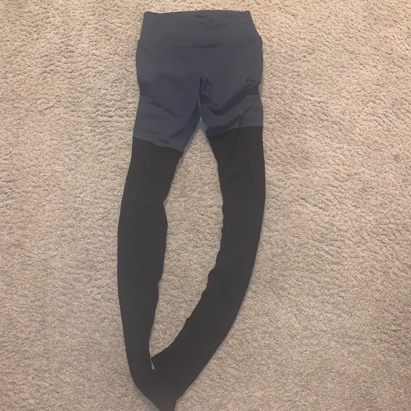 ALO legging size small - Picture 2 of 5